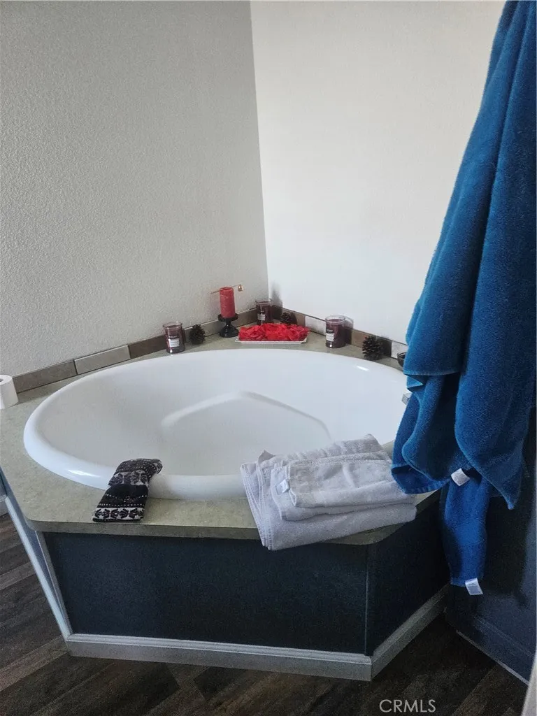 6825 Rea California City, CA 93505