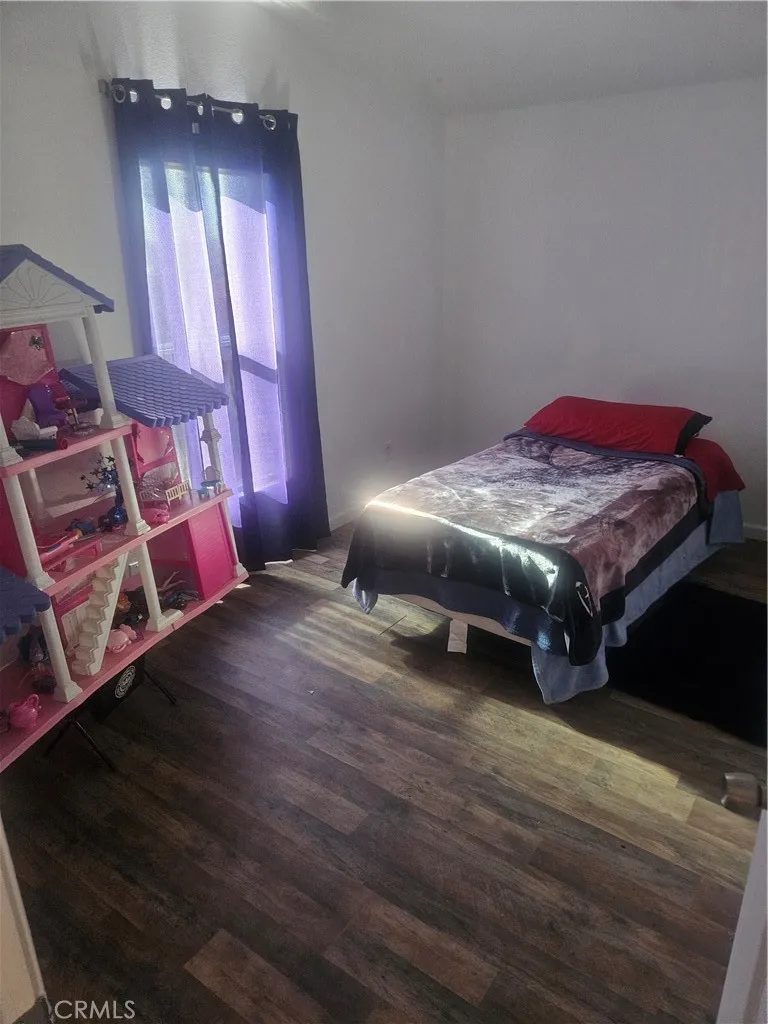 6825 Rea California City, CA 93505