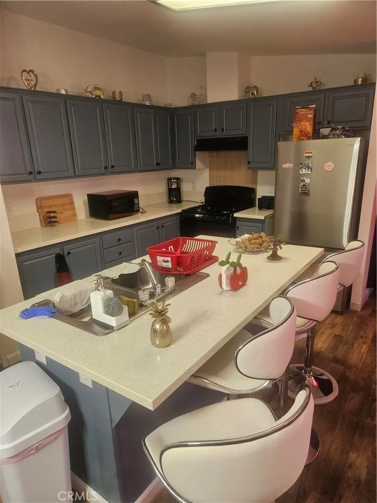 6825 Rea California City, CA 93505