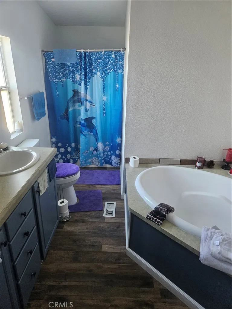 6825 Rea California City, CA 93505