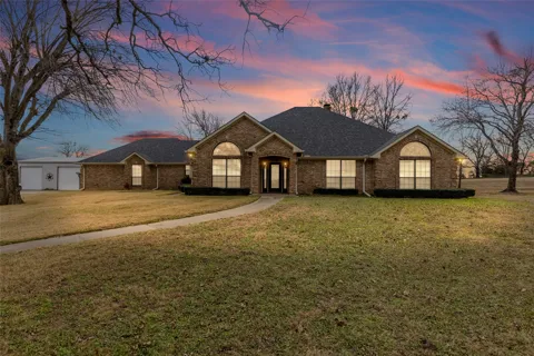 1127 County Road Sw 3230