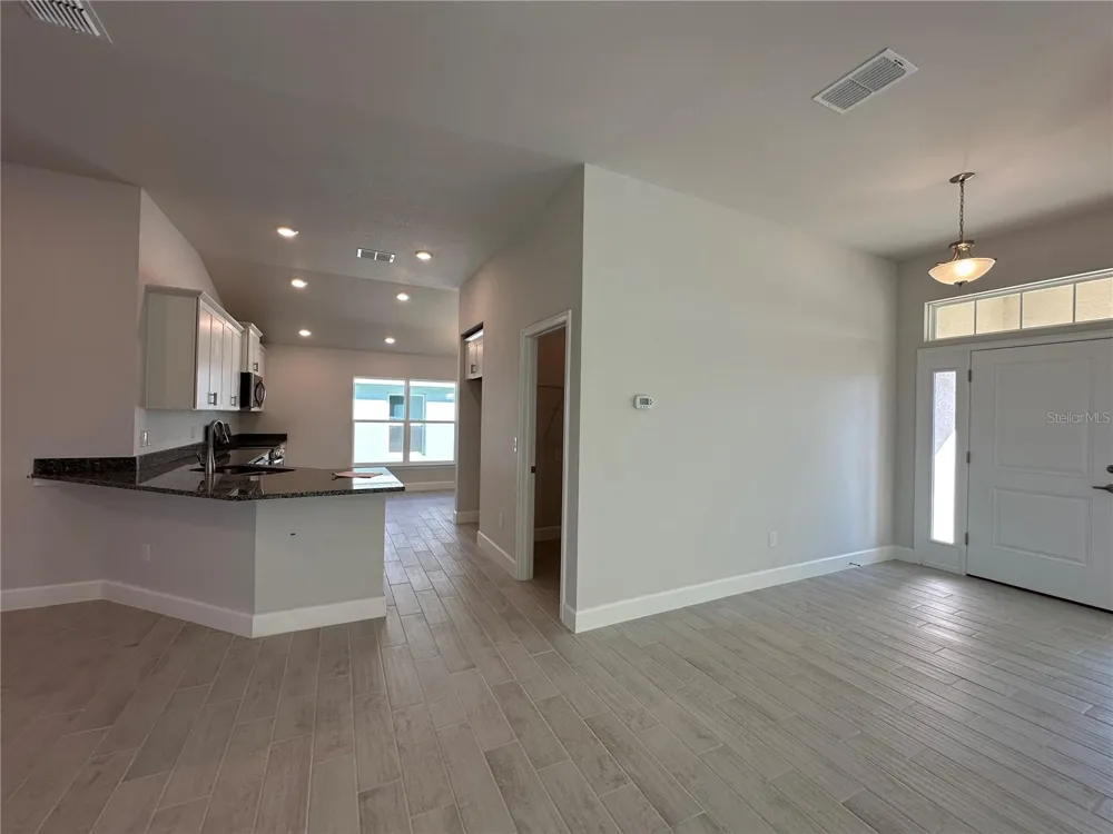 12606 NE 48TH STREET Oxford, FL 34484