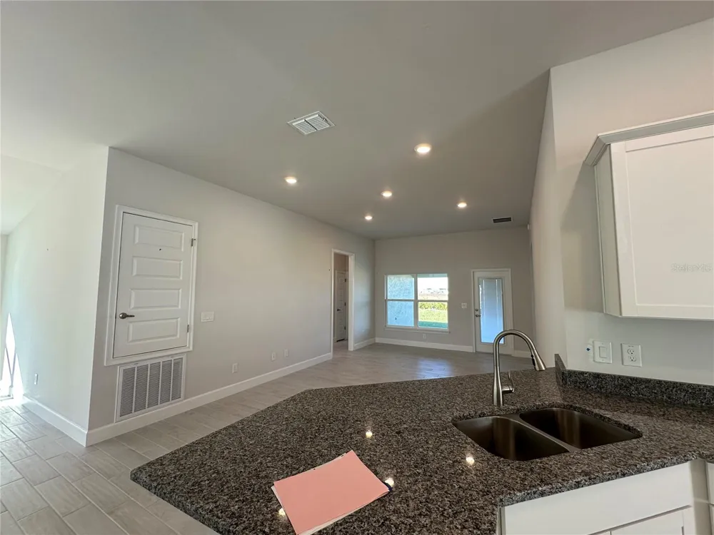12606 NE 48TH STREET Oxford, FL 34484