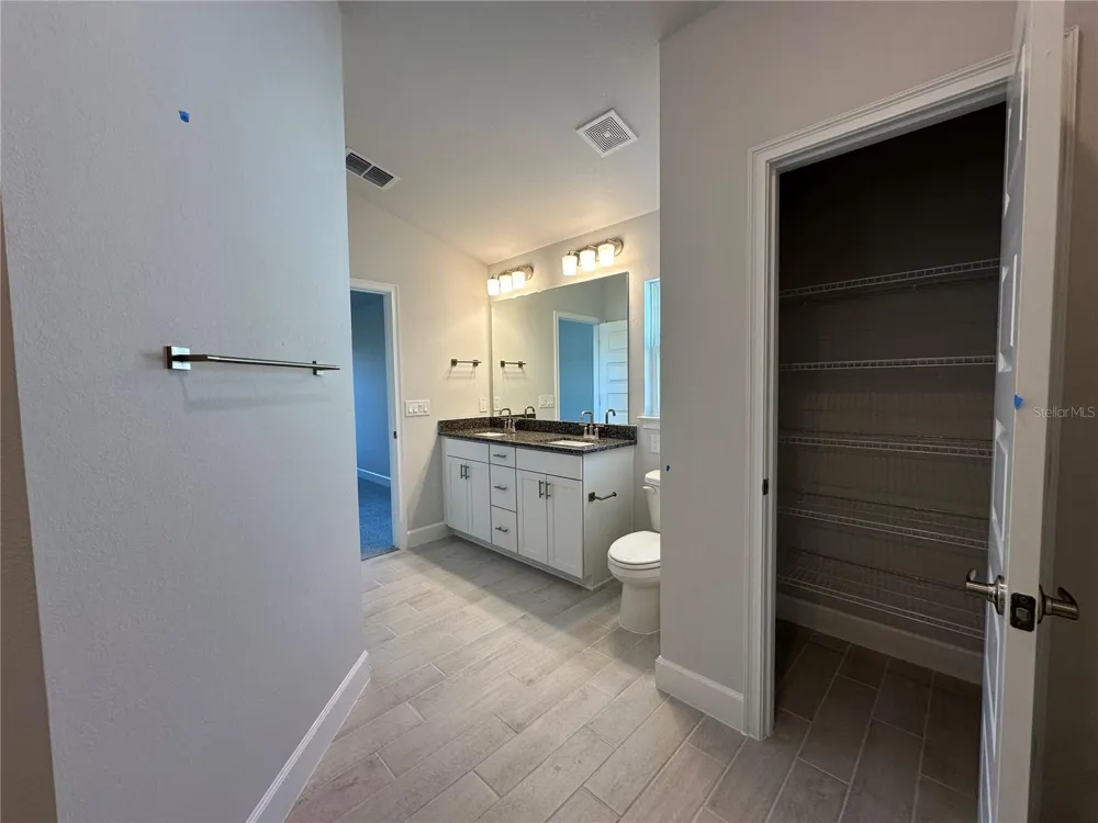 12606 NE 48TH STREET Oxford, FL 34484