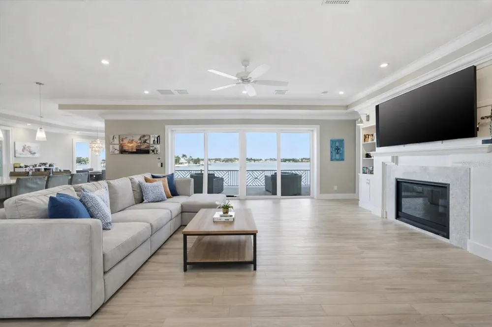 391 12TH AVENUE Indian Rocks Beach, FL 33785