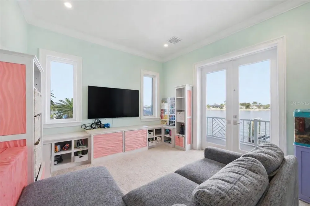 391 12TH AVENUE Indian Rocks Beach, FL 33785