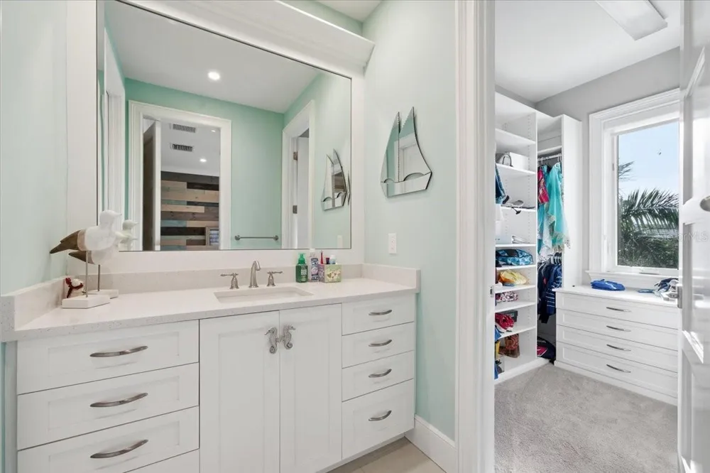 391 12TH AVENUE Indian Rocks Beach, FL 33785