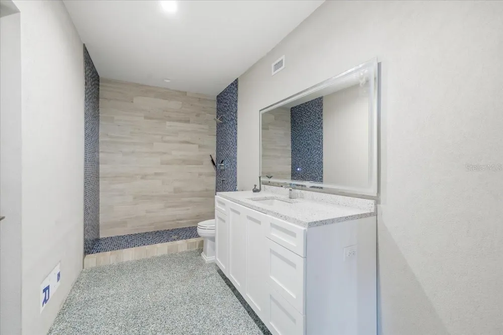391 12TH AVENUE Indian Rocks Beach, FL 33785