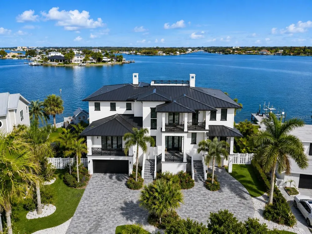 391 12TH AVENUE Indian Rocks Beach, FL 33785