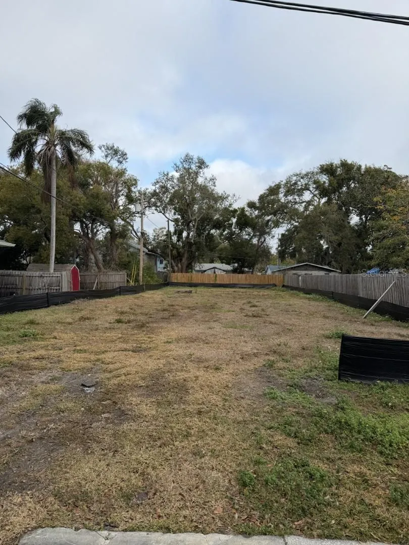 1006 JONES STREET Clearwater, FL 33755