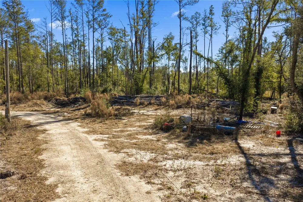 12TH TERRACE Live Oak, FL 32060