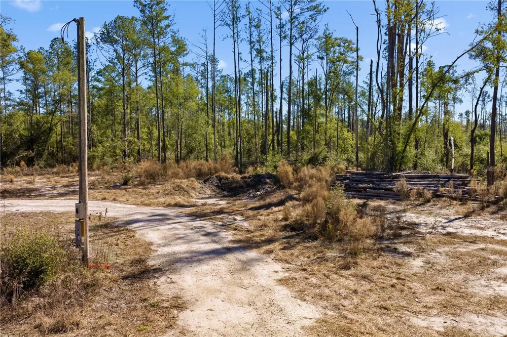 12TH TERRACE Live Oak, FL 32060