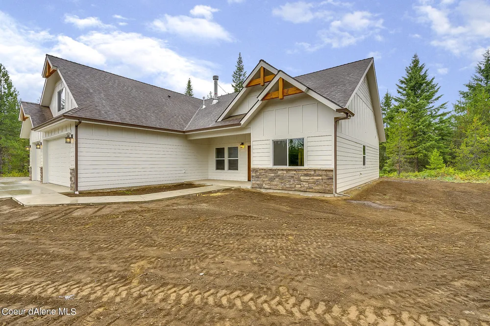 L1B8 Eclipse Road Rathdrum, ID 83858