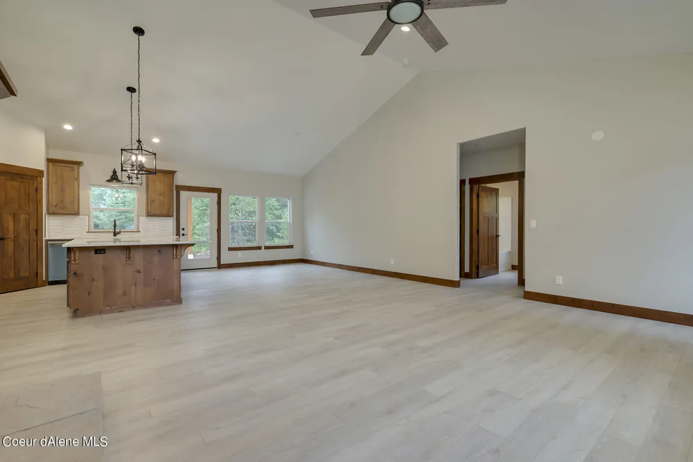 L1B8 Eclipse Road Rathdrum, ID 83858