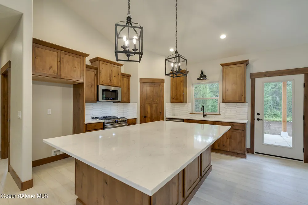 L1B8 Eclipse Road Rathdrum, ID 83858