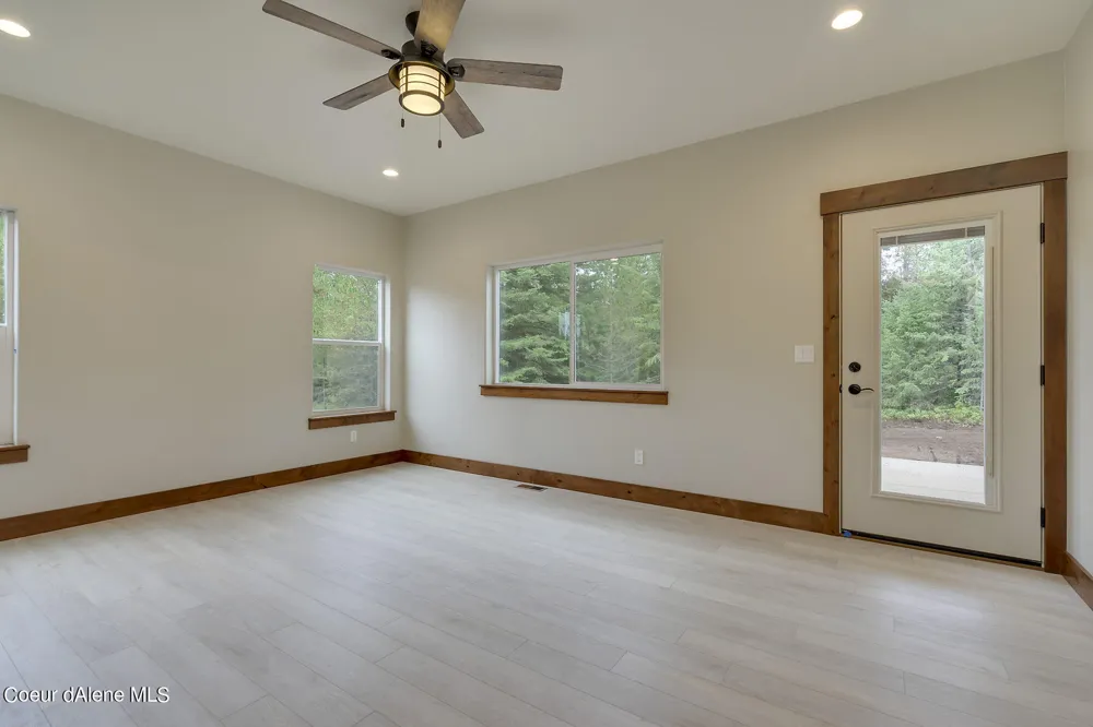 L1B8 Eclipse Road Rathdrum, ID 83858