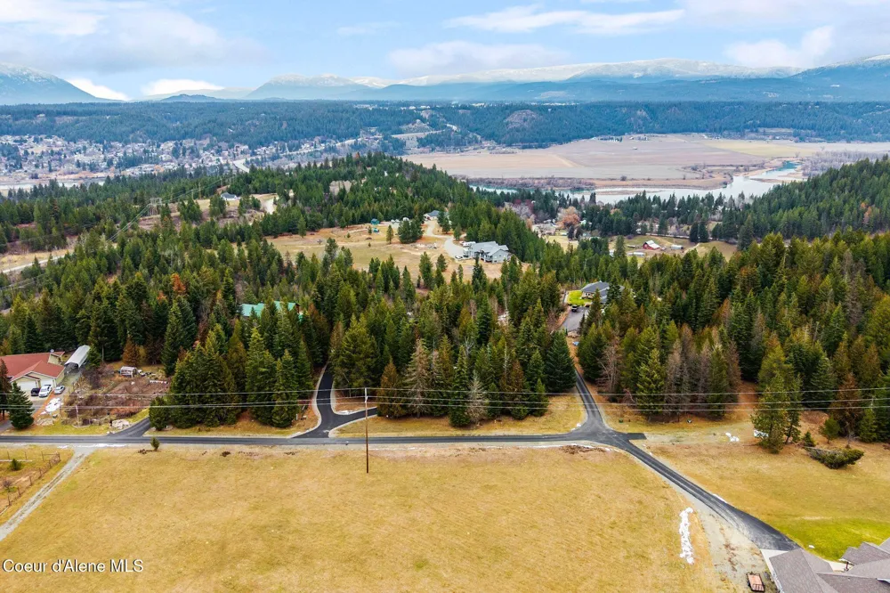 193 Cottage Lane Bonners Ferry, ID 83805