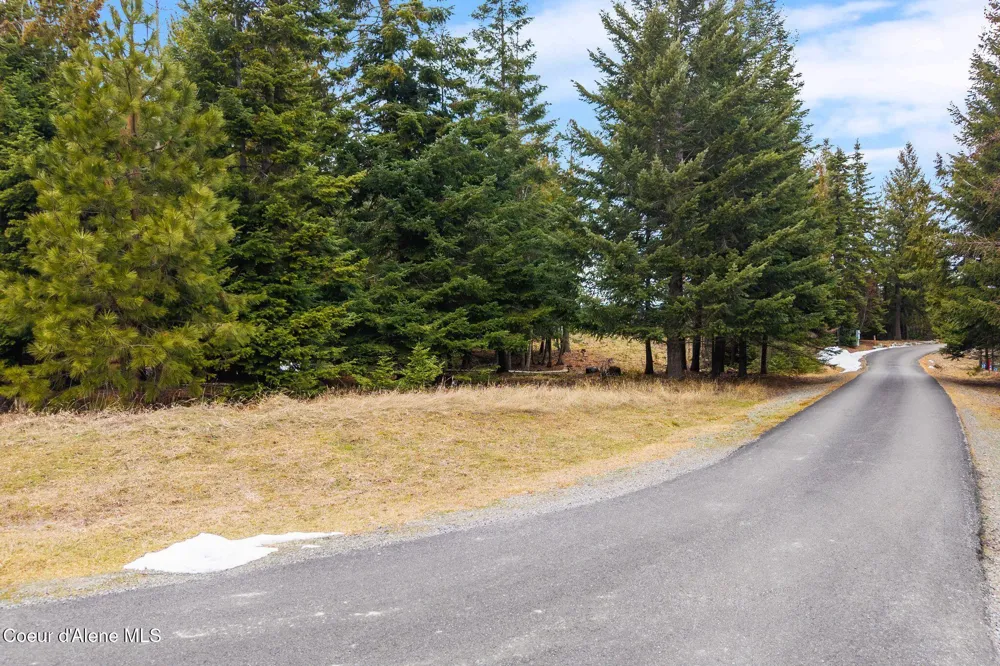 193 Cottage Lane Bonners Ferry, ID 83805