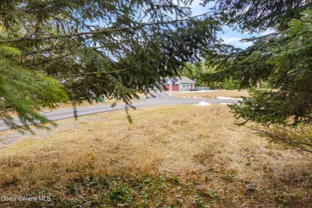 193 Cottage Lane Bonners Ferry, ID 83805