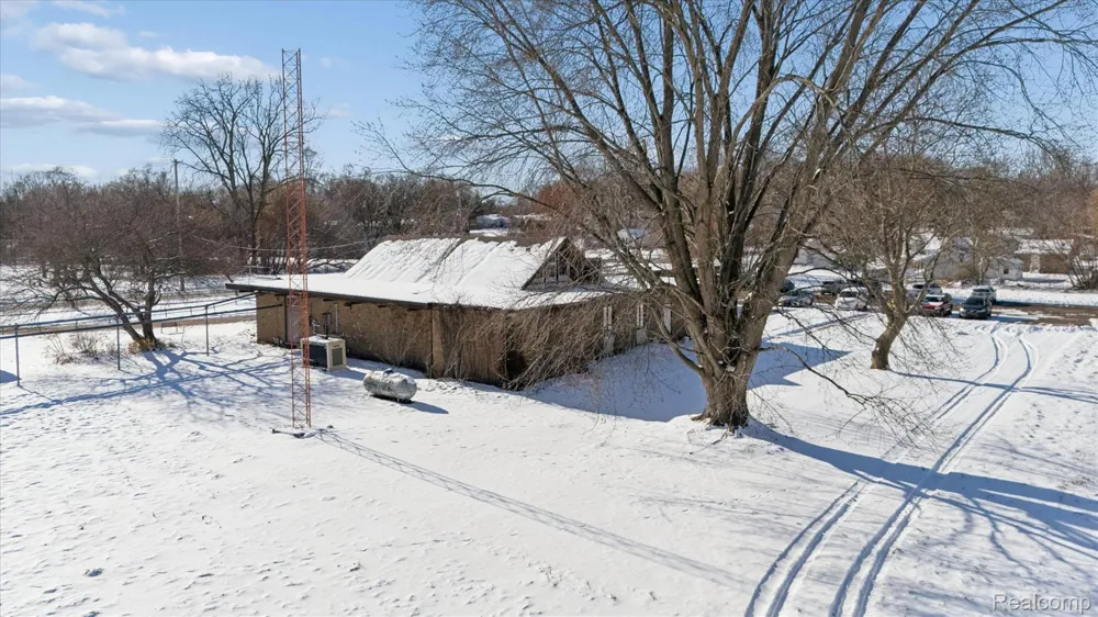 600 W CAVANAUGH ROAD Lansing City, MI 48910