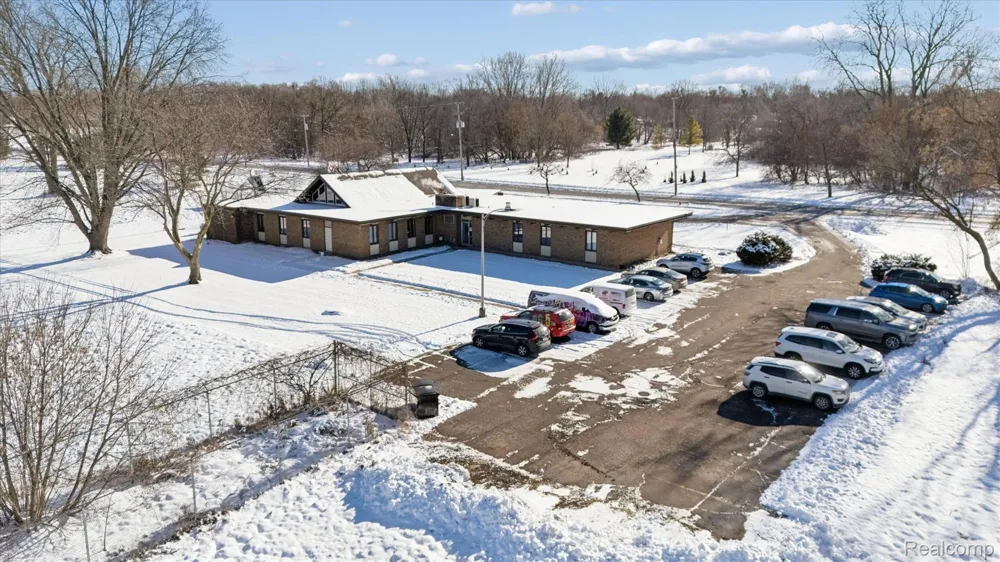 600 W CAVANAUGH ROAD Lansing City, MI 48910
