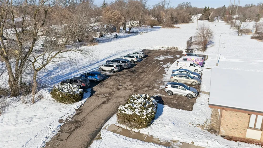 600 W CAVANAUGH ROAD Lansing City, MI 48910