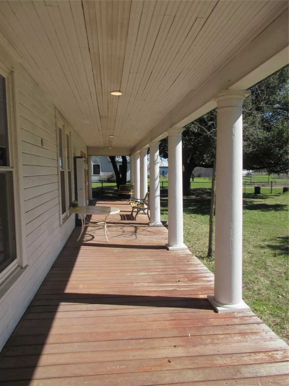 607 S First Street S Rosebud, TX 76570