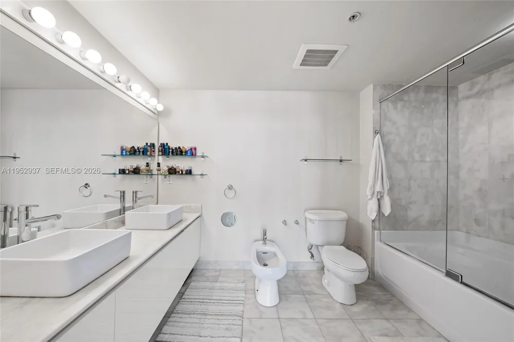 601 NE 36th St #1704 Miami, FL 33137