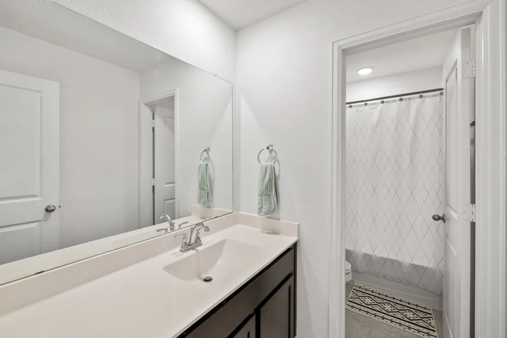 189 Durian Loop Buda, TX 78610