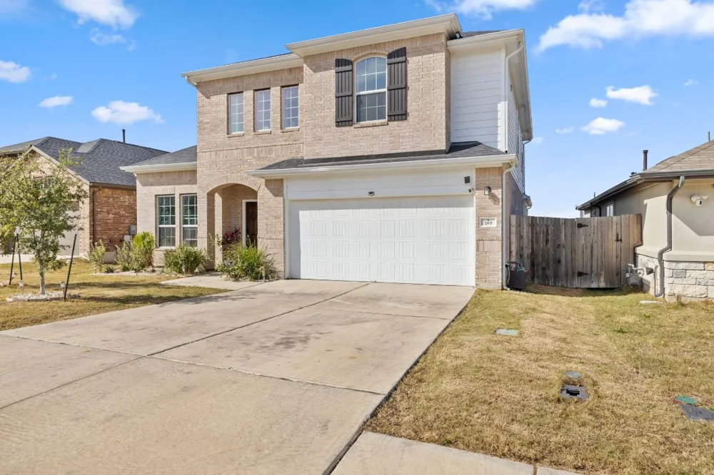 189 Durian Loop Buda, TX 78610