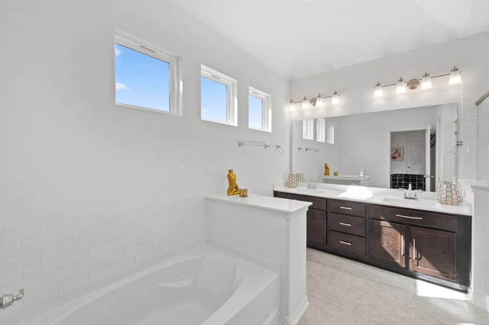 189 Durian Loop Buda, TX 78610