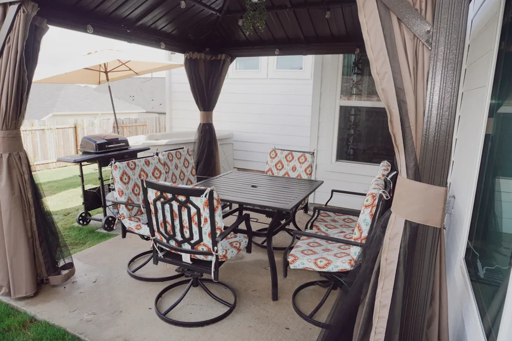 189 Durian Loop Buda, TX 78610