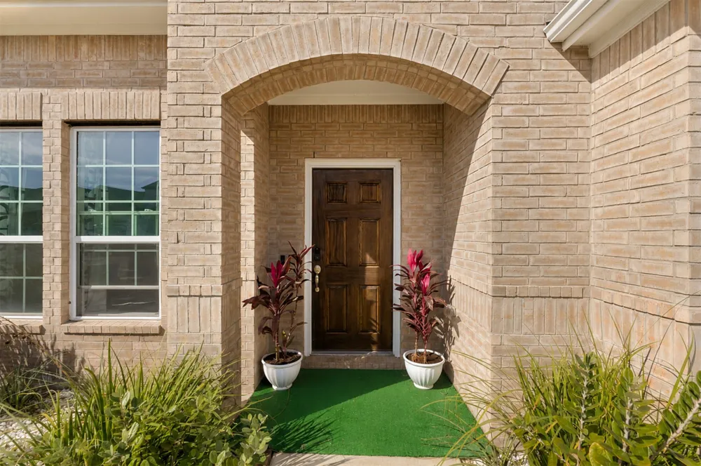 189 Durian Loop Buda, TX 78610