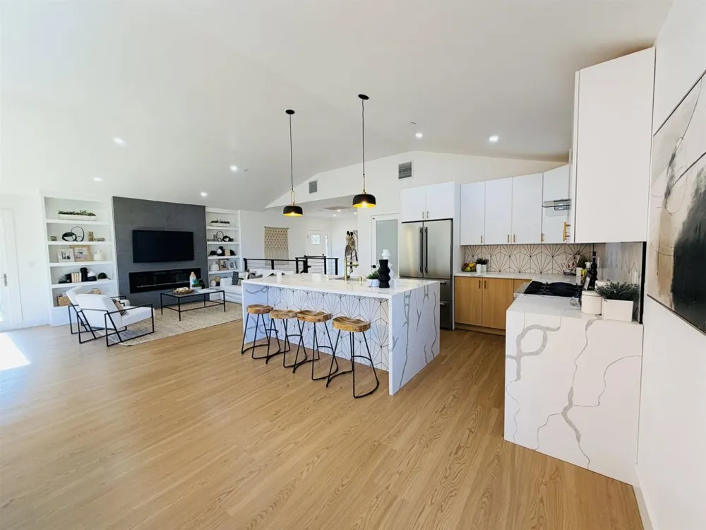 612 Canyon Rd Novato, CA 94947
