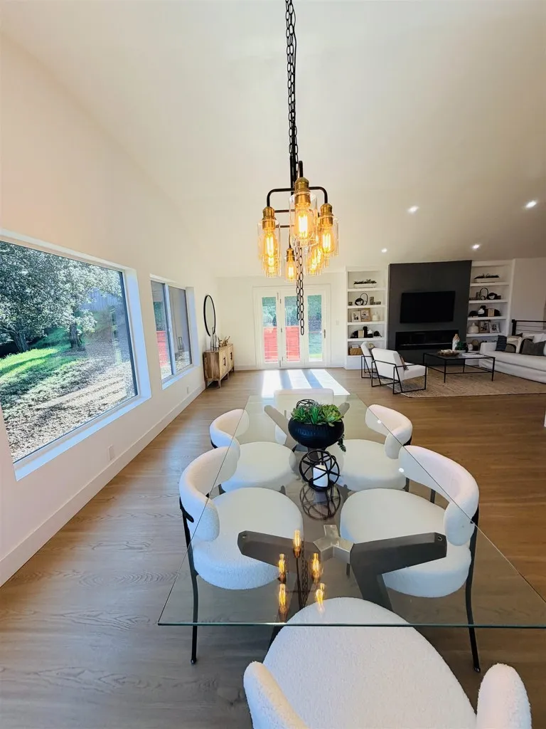 612 Canyon Rd Novato, CA 94947