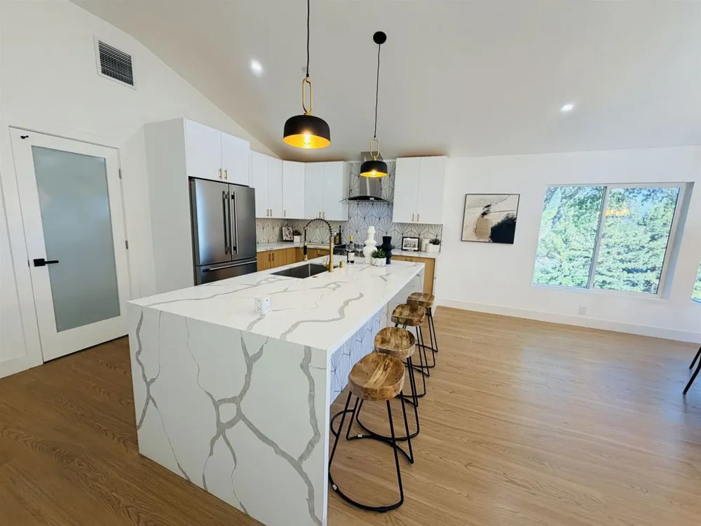 612 Canyon Rd Novato, CA 94947
