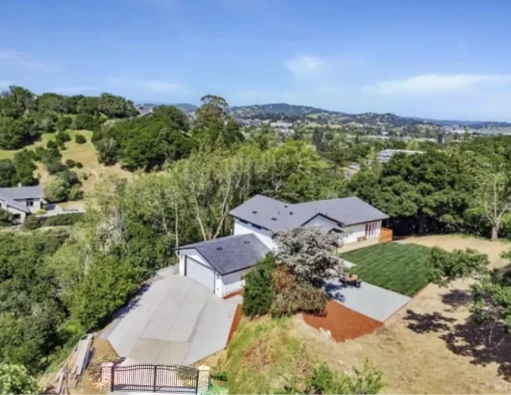 612 Canyon Rd Novato, CA 94947