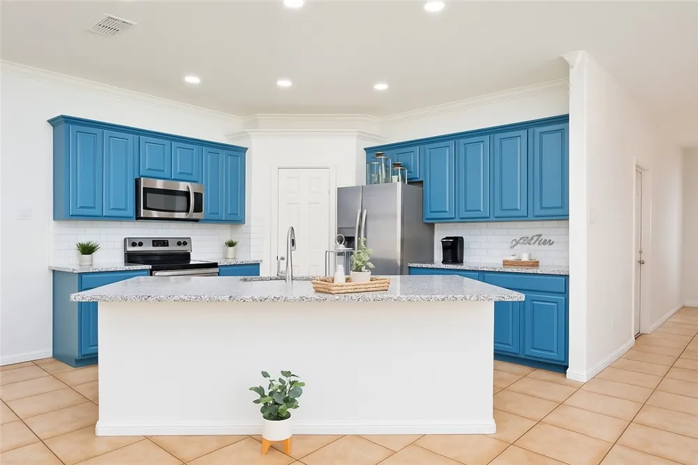 14878 Granada Dr Drive #303 Corpus Christi, TX 78418
