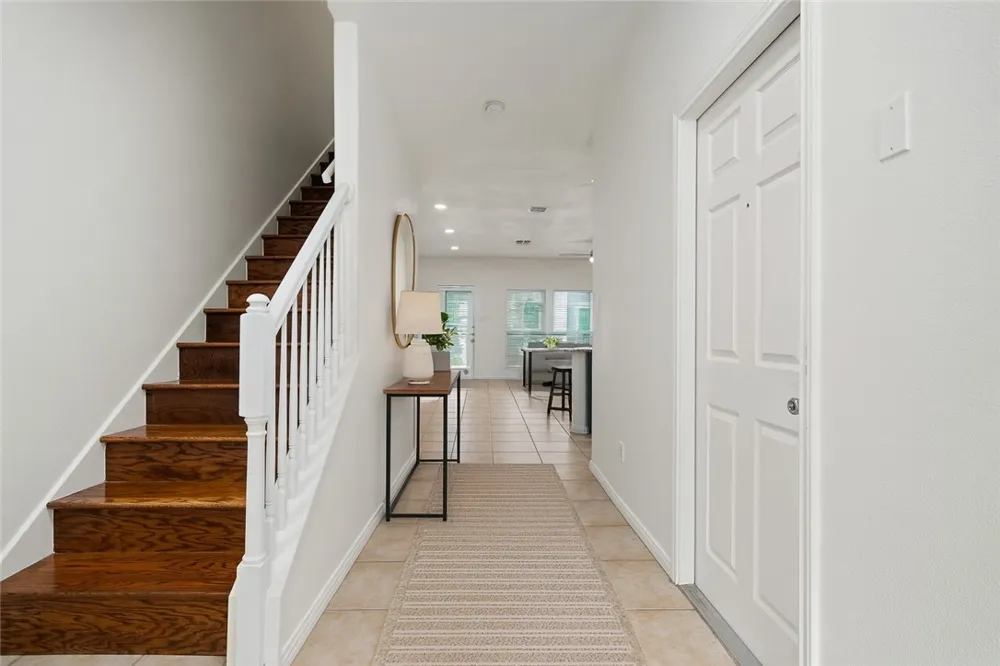 14878 Granada Dr Drive #303 Corpus Christi, TX 78418