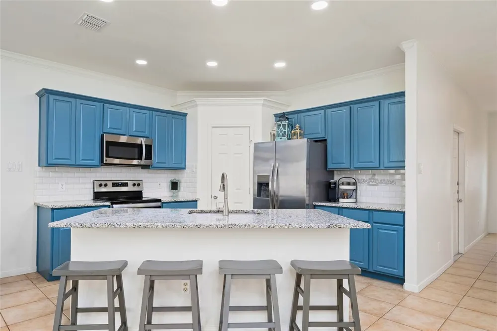 14878 Granada Dr Drive #303 Corpus Christi, TX 78418