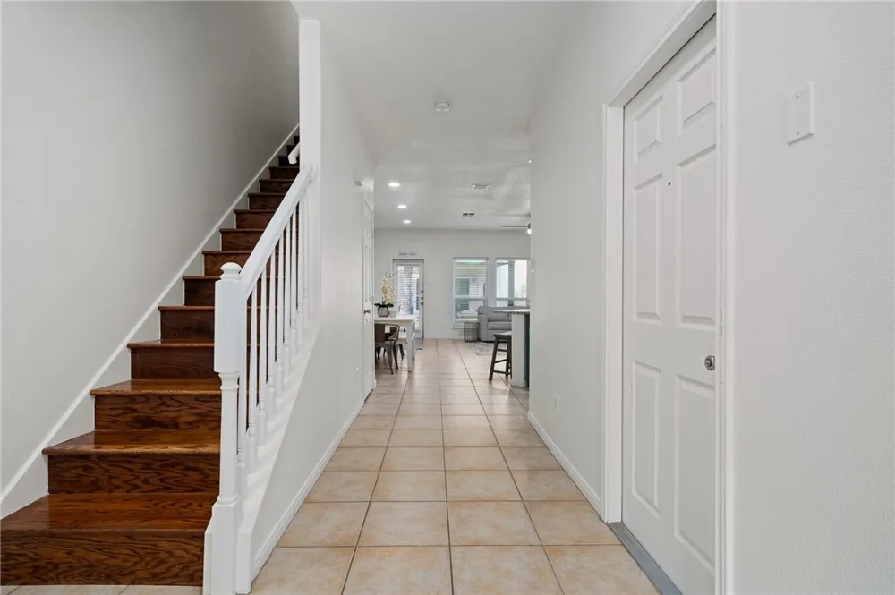 14878 Granada Dr Drive #303 Corpus Christi, TX 78418