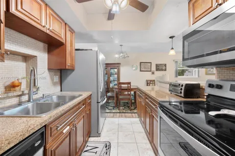 4714 NW 50th Ct