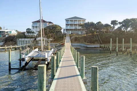 1704 Emerald Drive