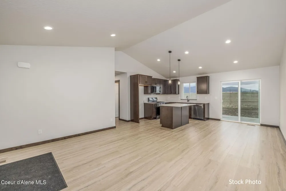 12018 LENNON LANE Rathdrum, ID 83858