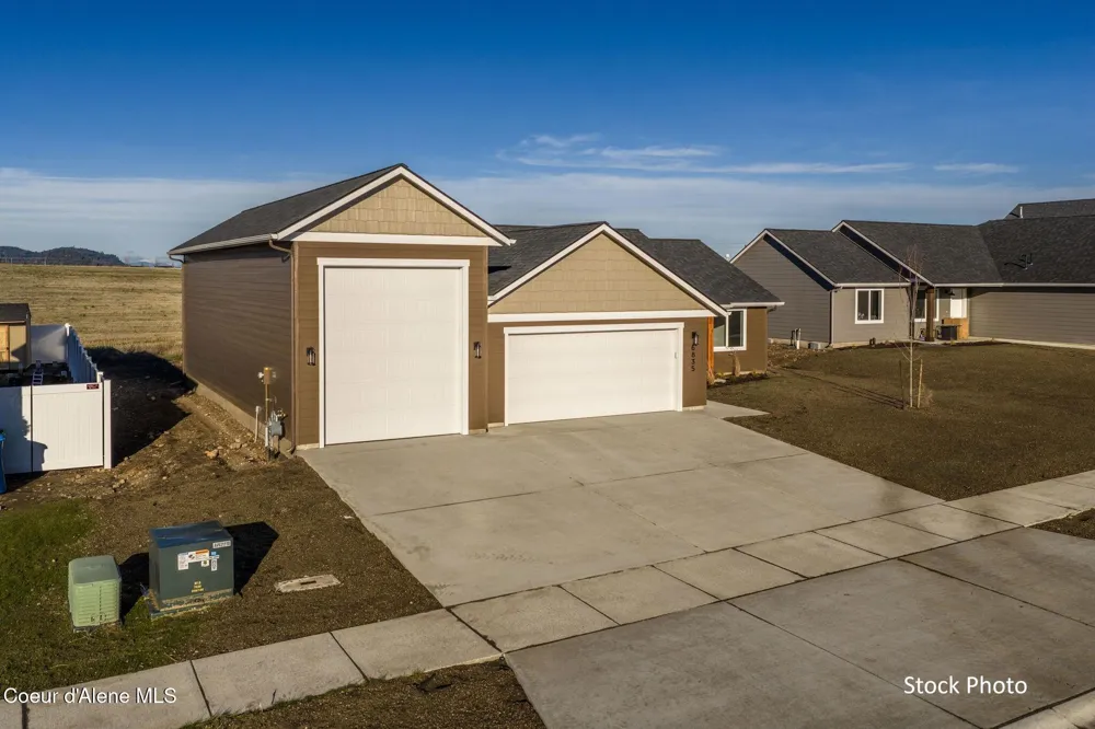 12018 LENNON LANE Rathdrum, ID 83858