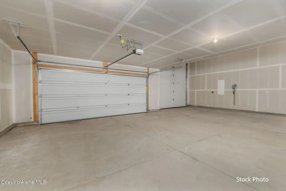 12018 LENNON LANE Rathdrum, ID 83858