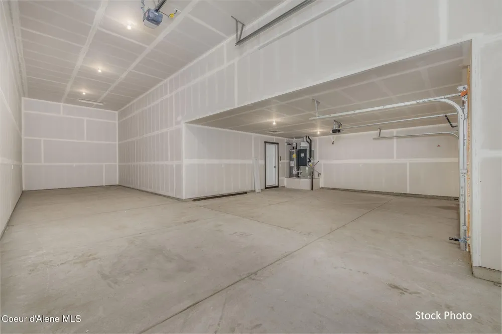 12018 LENNON LANE Rathdrum, ID 83858