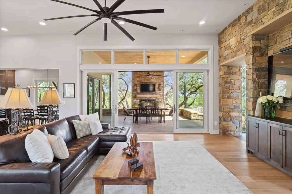 11400 Crumley Ranch Road Austin, TX 78738