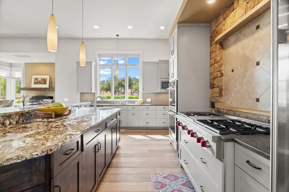 11400 Crumley Ranch Road Austin, TX 78738