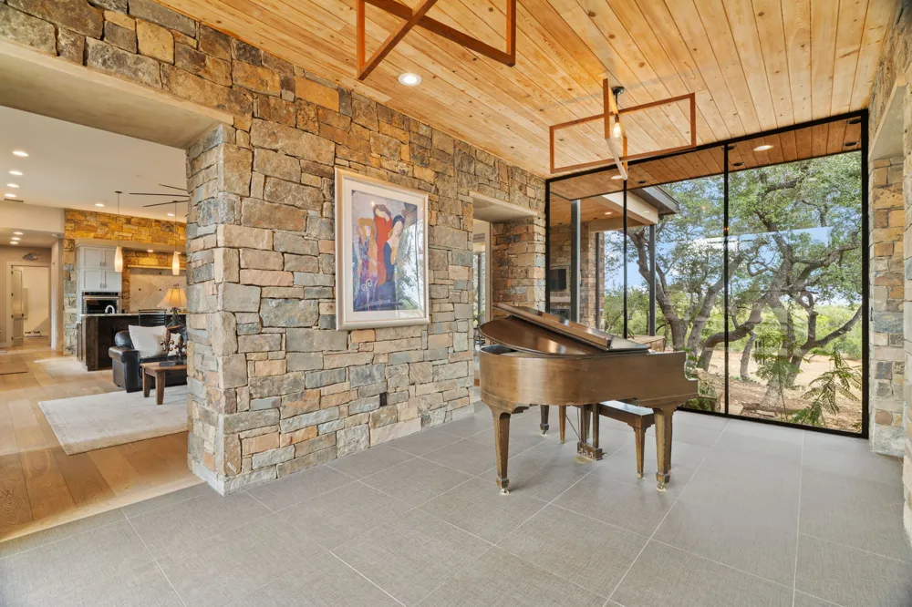 11400 Crumley Ranch Road Austin, TX 78738